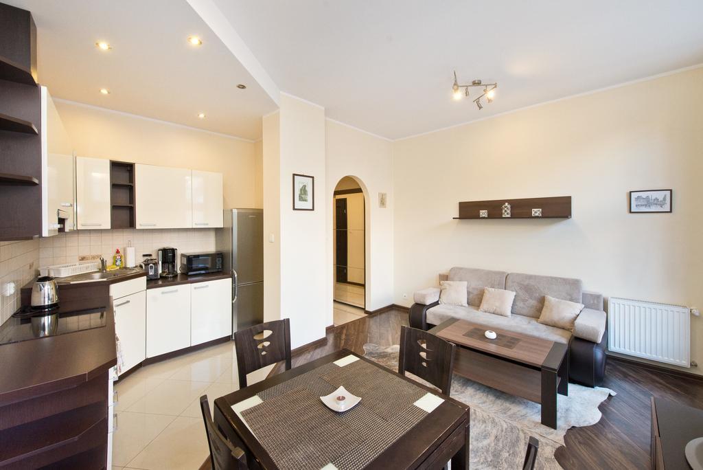 Gdanskie Apartamenty - Apartamenty - Dluga Z Widokiem Na Ratusz I Nad Motlawa Ruang foto
