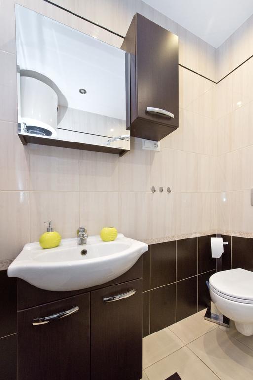 Gdanskie Apartamenty - Apartamenty - Dluga Z Widokiem Na Ratusz I Nad Motlawa Ruang foto